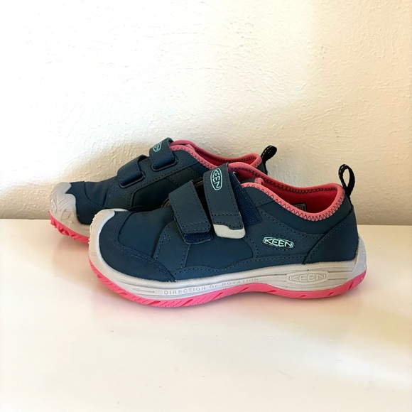 Keen | Speed Hound (Little Kid/Big Kid) | Size 1 - Picture 2 of 5